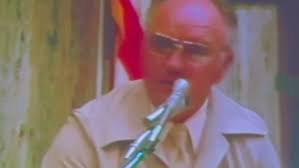 Ted Bundy questions Utah Cop Sergeant Bob Hayward in the Chi Omega trial  (9/7/1979)