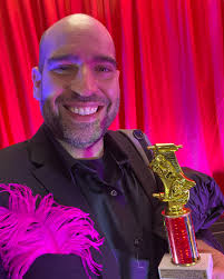 🏆 Happy and grateful with my LATA Award as Best Solo Actor for 'A Drag Is  Born' Feliz y agradecido con mi LATA Award como Mejor Actor Unipersonal por  'A Drag Is