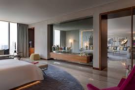 Renaissance Downtown Hotel A Luxury Hotel With 5 Star Service Luxury Amenities In Dubai In 2020 Luxury Hotel Room Luxury Amenities Hotel Suite Luxury