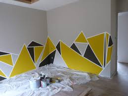 Le gris convient parfaitement à une pièce reposante comme la chambre. Decor Peinture Chambre Les Creations D Ilo