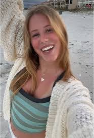 Mia Foti's Instagram, Twitter & Facebook