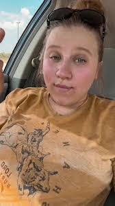 Kelsie Jordan's Instagram, Twitter & Facebook