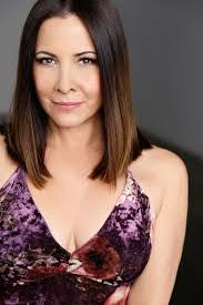 Lisa Lord's Instagram, Twitter & Facebook