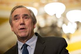 Next Question”: Hakeem Jeffries Dodges Questions on Schumer's Future | The New Republic