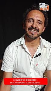@diecipo estrenó su obra #ConCiertoRecuerdo en @elarrimaderoteatro y  estuvimos presentes con @delfybuenanueva para conocer más sobre esta pieza  que une teatro, música y recuerdos. , #teatro #cultura ...