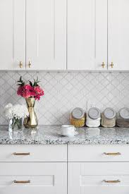 how to tile a kitchen backsplash: diy