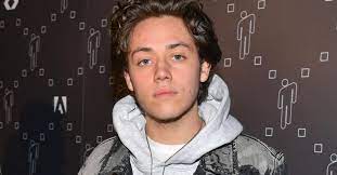 Does carl from shameless have a twin brother? What Did Carl Do On Season 9 Of Shameless These Were His Worst Moves