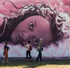 Banksy is without doubt the world's most famous and celebrated graffiti artist. Banksy Graffiti Street Art Welt
