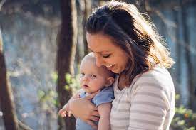 Drinking one large glass of water after every breastfeeding can also be enough to fulfill your body's water requirements. How Much Water Should You Drink When Breastfeeding Total Soft Water