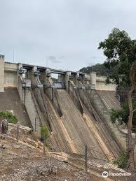 Steel guide rails in the upstream face facilitate the installation of stoplogs allowing maintenance of the four radial gates. Warragamba Dam Travel Guidebook Must Visit Attractions In Warragamba Warragamba Dam Nearby Recommendation Trip Com
