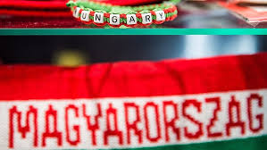 Óriási segítséget kaphatnak a magyar focisták. Kiderult Mennyit Keresnek A Magyar Focistak Napi Hu