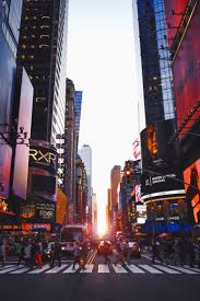 Last ned alle bilder og bruk dem for selv kommersielle prosjekter. Die Amerikanische Metropole New York Kann Zu Absolut Jeder Jahreszeit Begeistern Wer Hier Jedoch Rund Um Ostern Urlaub Ma New York City Reise Urlaub New York