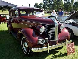Pontiac Classic Car Garage Sedan