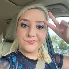 Elise Oliver's Instagram, Twitter & Facebook