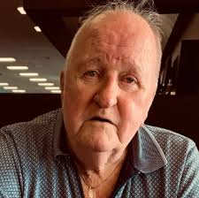 Leonard Wayne Larson was born August 7, 1921 in Medicine Hat, the eldest  child born to Walter and Marjorie Larson. He was raised as a child south of  Val Marie. He grew