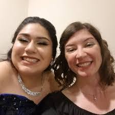 Kim Malcolm's Instagram, Twitter & Facebook