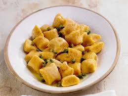Gnocchi Aus Susskartoffeln Mit Pistazien Rezept Rezepte Susskartoffel Gnocchi Essen