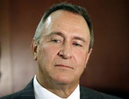 Utah wants to drop case against ex-attorney general