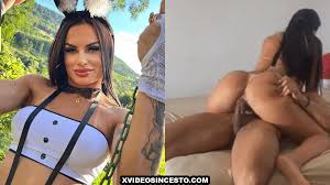 Torcedora gremista gostosa nua no WhatsApp