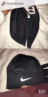 Sold Nike Thermal Hat And Gloves Set Gloves Set Nike Nike Accessories