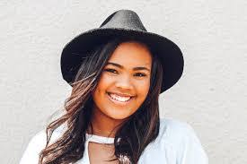 Shelby Nichols's Instagram, Twitter & Facebook