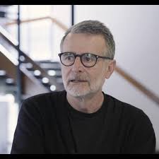 Video di Alan Koprivec, SSS'AA Design di Prodotto, con gli studenti:  Baratta Rosangela, Della Santa Manuel,Diamante Tommaso, Gardoni Gabriele,  Martinez Estevèz Manuel, Mina Matteo, Tettamanti Gioele ...