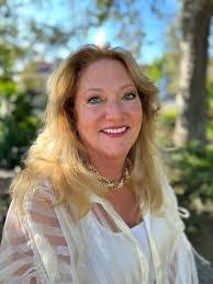 Sharon Byrne's Instagram, Twitter & Facebook