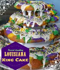 Haydel S Bakery Baked The Largest King Cake In 2010 Big Enough To Circle The Entire Louisiana Superdome Cake Dessert Recipe Mardig King Cake Bakery Cake
