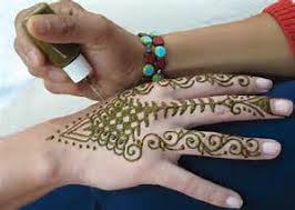 Contact me for professional henna tattoos at an affordable price. Henna Tattoos Temporary Tattoos Glitter Tattoos Pro Entertainment Nashville