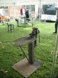 Blacksmith Post Vise Stands Bing Images Blacksmithing Metal Working Tools Vise Stand
