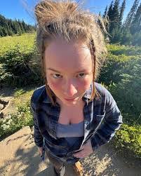 Marin Cummings's Instagram, Twitter & Facebook