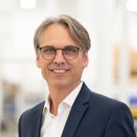 1000+ Profile mit dem Suchbegriff „Keitel“