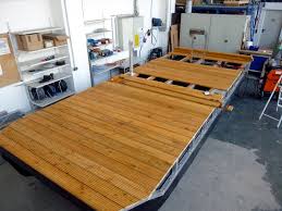 We have small pontoons as well as large ones. Perebo Com Englisch Boat Construction Kits