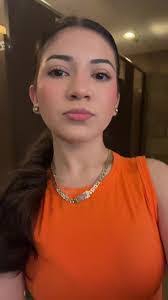 Clarissa Kearney's Instagram, Twitter & Facebook