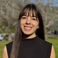 Leslie Romo's Instagram, Twitter & Facebook