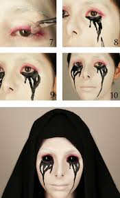 13 Originelle Halloween Gesichter Schminken Mit Anleitungen Halloween Gesicht Schminken Halloween Gesicht Kontaktlinsen Halloween