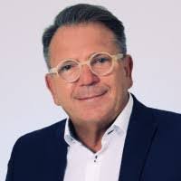 Andre Funk's Instagram, Twitter & Facebook