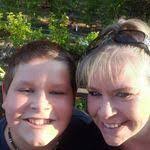 Crystal Bardwell's Instagram, Twitter & Facebook