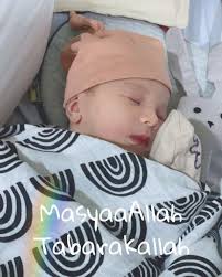Nama anak zaskia sungkar sendiri adalah ukkasya muhammad syahki. Gantengnya Ukkasya Muhammad Syahki Anak Pertama Zaskia Sungkar Irwansyah Okezone Celebrity
