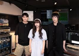 許富凱（1987年9月17日 － ），臺灣 臺語男歌手。 高雄市 旗山區 人，畢業於 私立樹德家商 美容科，2004年參與 八大電視 《 亞洲新人歌唱大賽 》獲得年度總冠軍。 Awz Xwfs Wl M