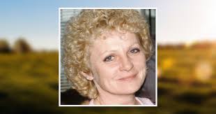 Jennifer Cann's Instagram, Twitter & Facebook