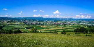 Burgenland, bundesland (federal state), eastern austria, bordering hungary on the east, and bundesländer niederösterreich (lower austria) on the northwest and steiermark (styria). Die 20 Schonsten Wanderungen Im Burgenland Komoot