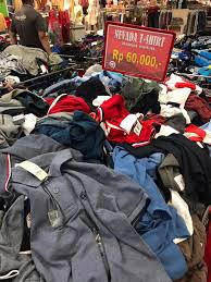 From cdn2.tstatic.net aksi tawuran dua kelompok ormas ini akhirnya dapat dibubarkan oleh petugas kepolisian resor jakarta selatan. Apollo Supermall è²¼æ–‡ Facebook