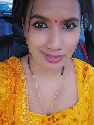 Shivani Ram's Instagram, Twitter & Facebook