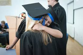 Sizde içinde üniversite mezunu kelimesi geçen bir şeyler paylaşın ! Mezuniyet Mezuniyet Gunu Universite Mezuniyeti Kolej Mezun Olmak Universite Mezunu Mezuniyet Seremonisi Universite Okul Basari Gercek Dostluk Pikist