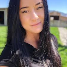 Amanda Bolinger's Instagram, Twitter & Facebook