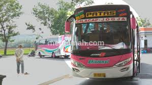Jika anda ingin bepergian dengan menggunakan bis efisiensi ini silahkan melakukan pemesanan dan pembelian tiket bis di agen tiket atau loket bus efisiensi yang mungkin sudah tersebar di wilayah terdekat anda. Bersama Bus Efisiensi Dari Jogja Ke Cilacap Metuomah Com