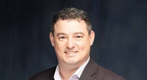 Sherry Kollmann's Instagram, Twitter & Facebook