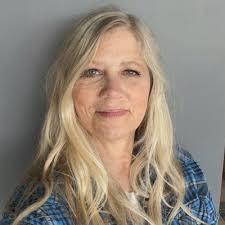 Proud to say, I'm now Leina Diamond, M.A. ⚖️👩🏻‍🎓 If I'm being completely  honest, grad school was never a consideration until I was in the last few  quarters of my undergraduate studies.