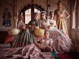 In A Wedding Obsessed Market Like India Sabyasachi Is One Of The Most Visible Fashion Brands In The Coun Indian Bridal Fashion Sabyasachi Saree Blouse Designs